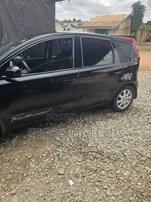 Nissan Note 1.6 Petrol 2010 Black