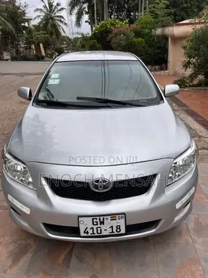 Toyota Corolla 2010 Silver
