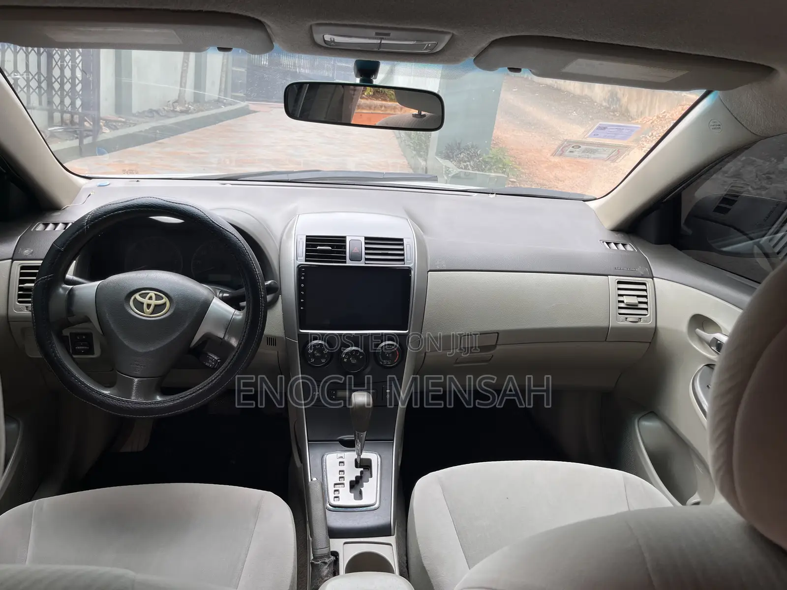Toyota Corolla 2010 Silver