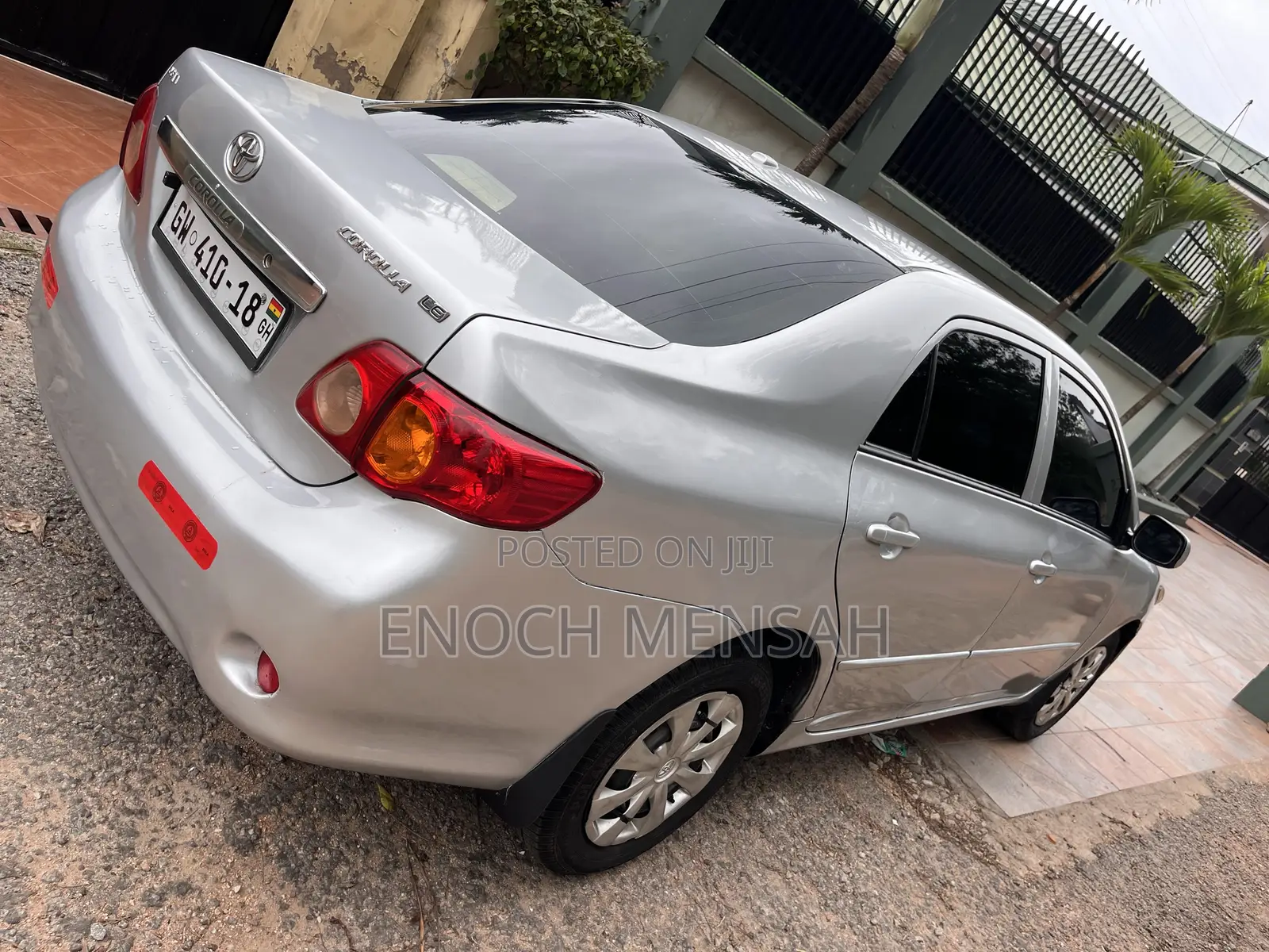 Toyota Corolla 2010 Silver