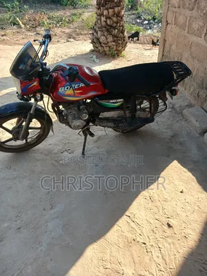Bajaj Boxer 150 UG 2021 Red