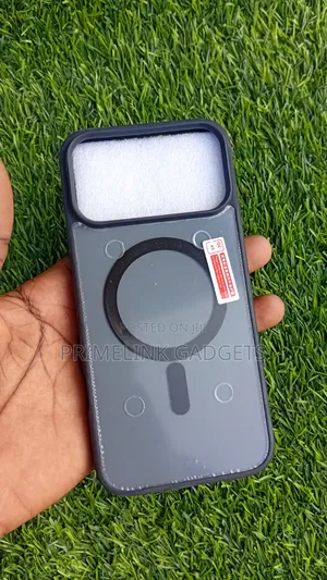 iPhone 18/17 Pro Max Translucent Matte Case