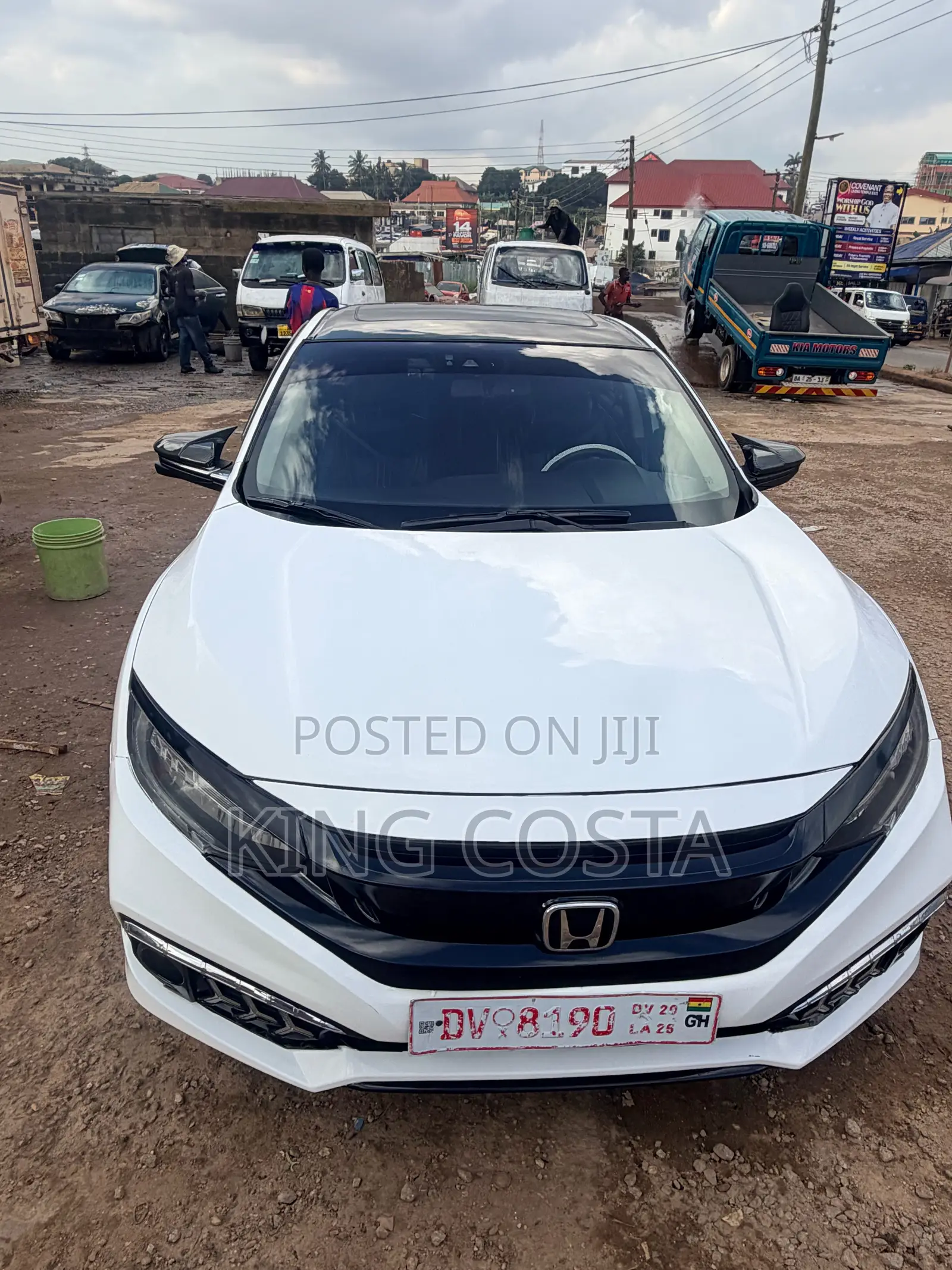 Honda Civic Touring 4dr Sedan (1.5L 4cyl) 2017 White