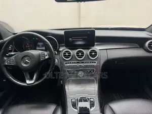 Mercedes-Benz C300 Base 4Matic Sedan AWD (2.0L 4cyl 7A) 2017 Gray