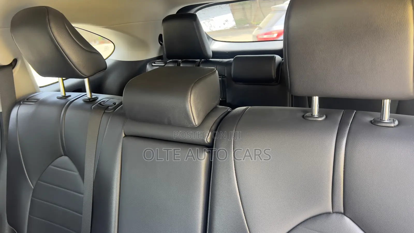 Toyota Highlander XLE 2021 Silver