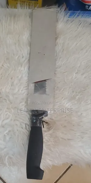 Serrated Bread and Cake Knife