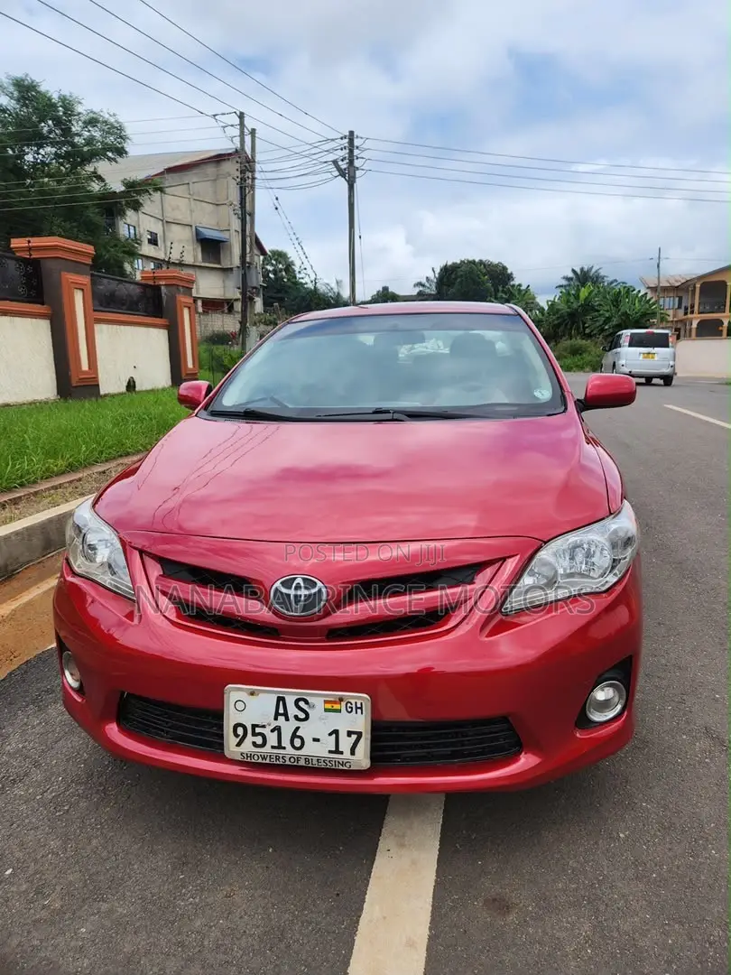 Toyota Corolla 2013 Red
