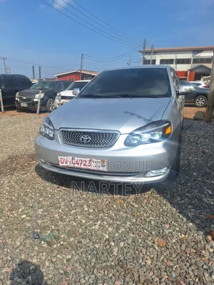 Toyota Corolla LE 4dr Sedan (1.8L 4cyl 4A) 2010 Silver