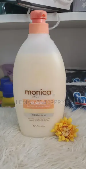 1-Liter (33.8 Fl. Oz.) Bottle of Monica Almond Bath Shower Creme