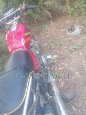 Royal Motorcycle 2021 Red