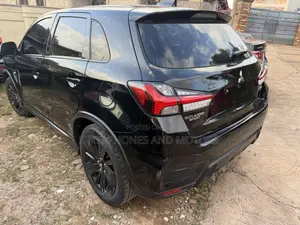 Mitsubishi Outlander 2021 Black