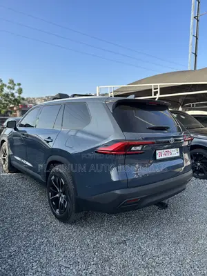 Toyota Grand Highlander XLE AWD 2024