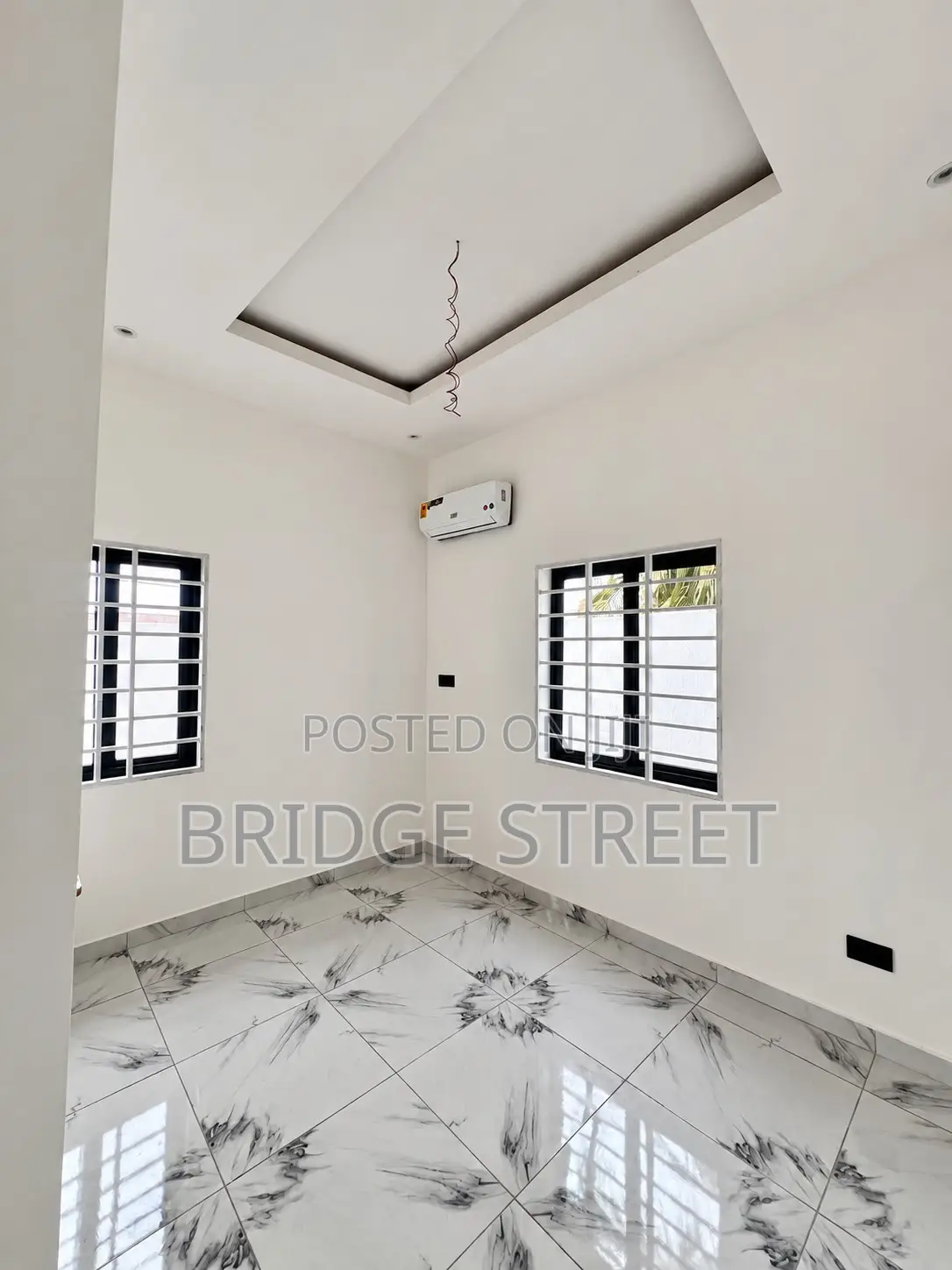 2bdrm Townhouse/Terrace in Neon Boulevard, Nmai-Dzorn for sale