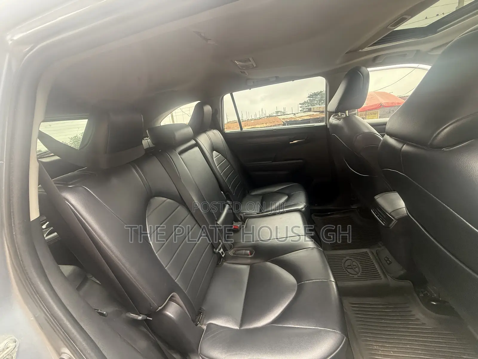 Toyota Highlander XLE 2022 Gray