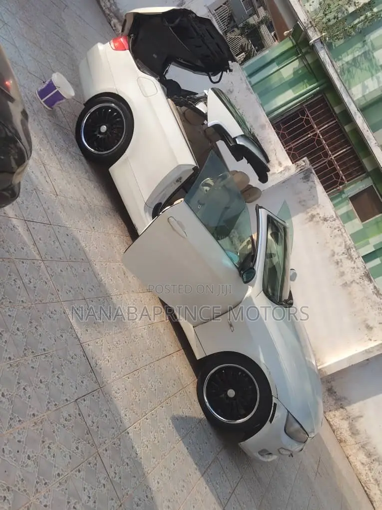 BMW 328i 2009 White
