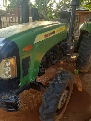 Detank Tractor