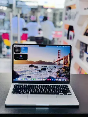 Laptop Apple MacBook Air 2025 M4 16GB Apple M4 SSD 512GB