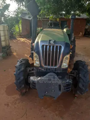 Detank Tractor
