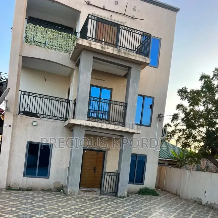 3bdrm Apartment in Adenta New Legon for rent