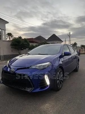 Toyota Corolla SE (1.8L 4cyl 2A) 2018 Blue