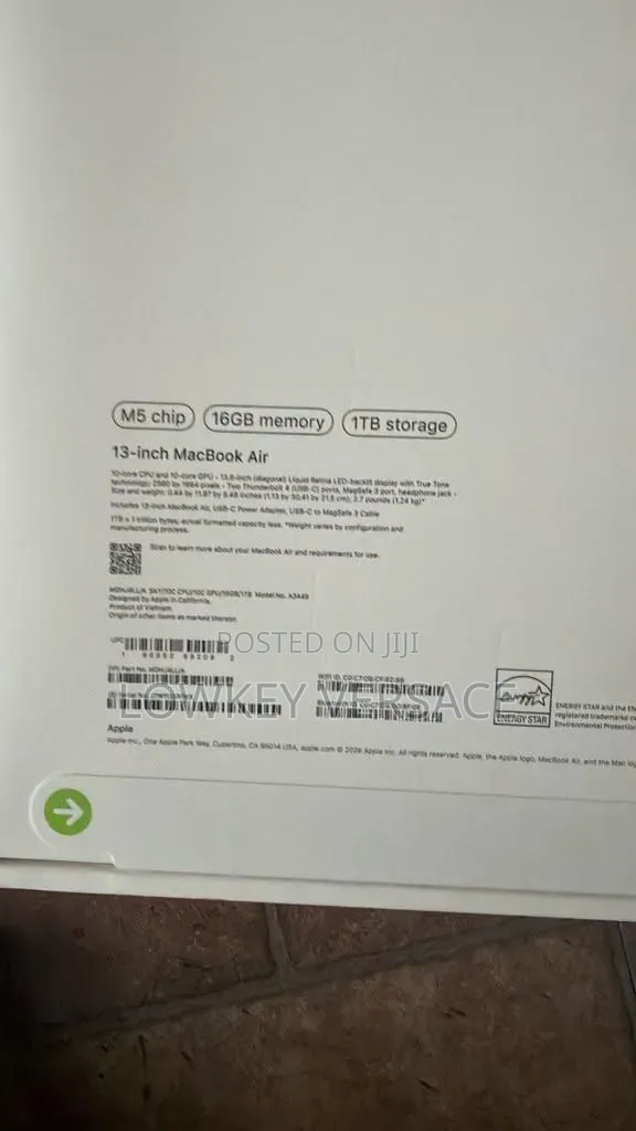 New Laptop Apple MacBook Pro 2023 M3 8GB Apple M3 SSD 1T