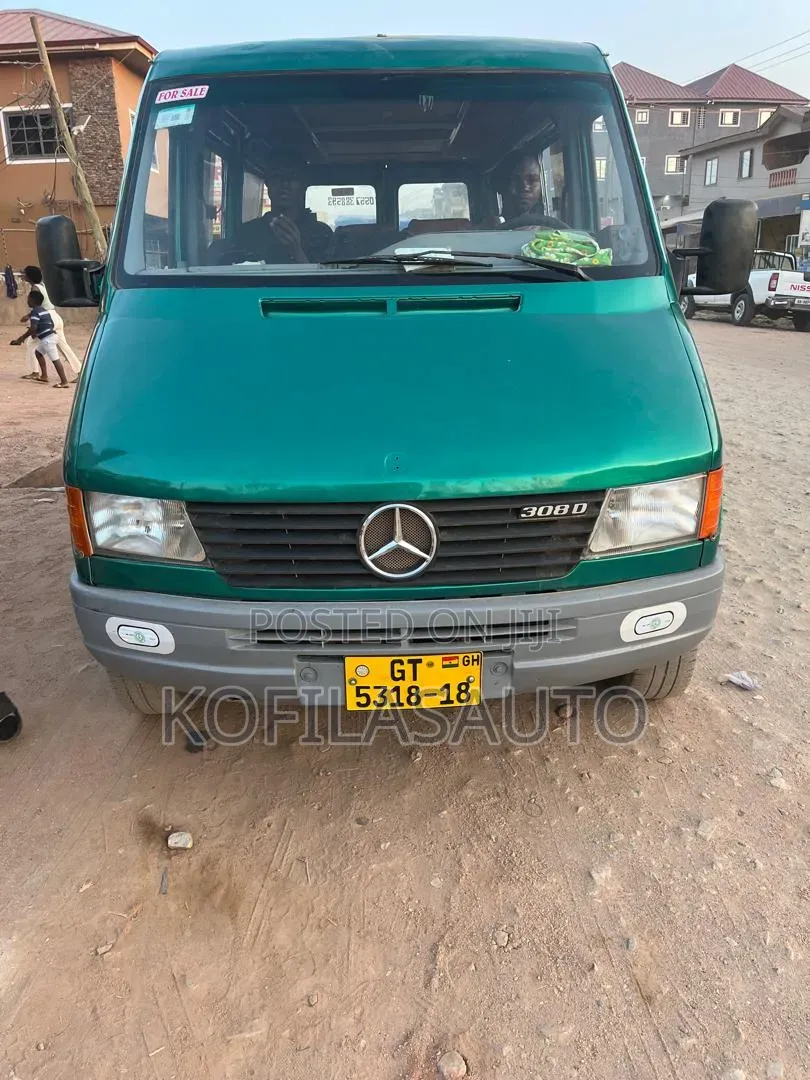 Mercedes-Benz Sprinter 2009 Green