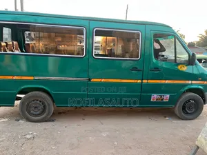 Mercedes-Benz Sprinter 2009 Green
