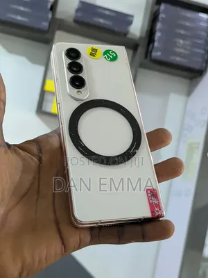Samsung Galaxy Z Fold4 256 GB Gold