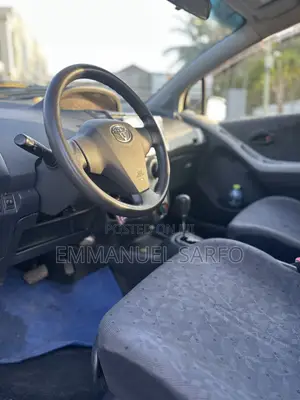 Toyota Vitz 2010 Black