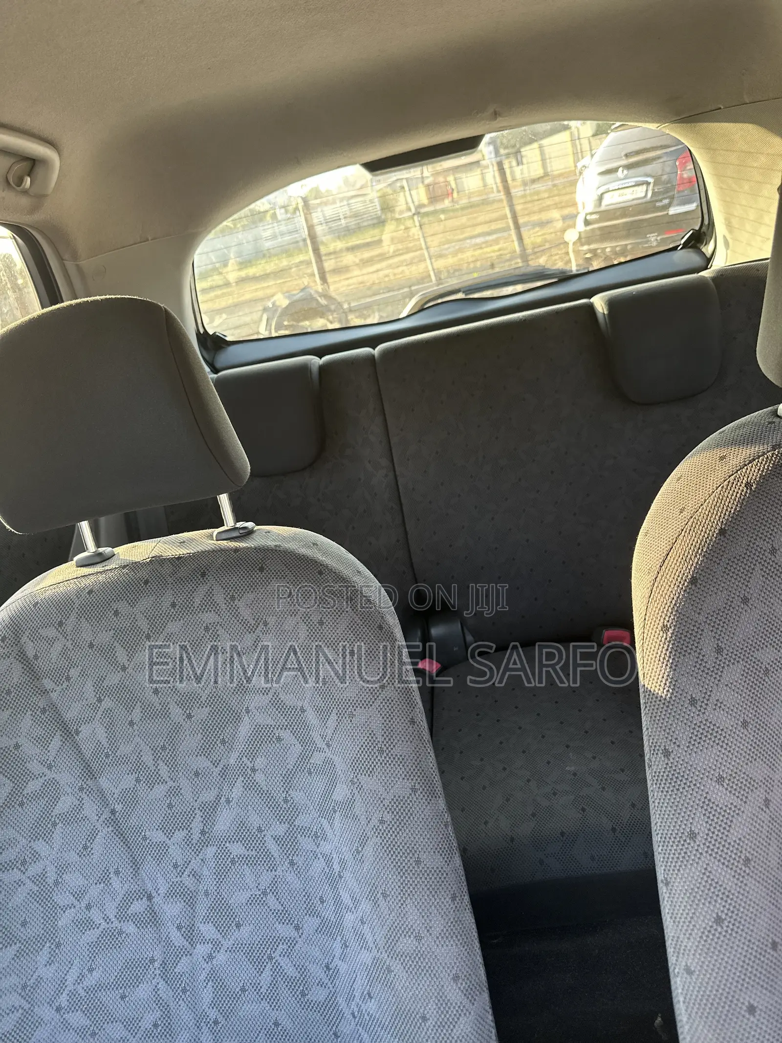 Toyota Vitz 2010 Black