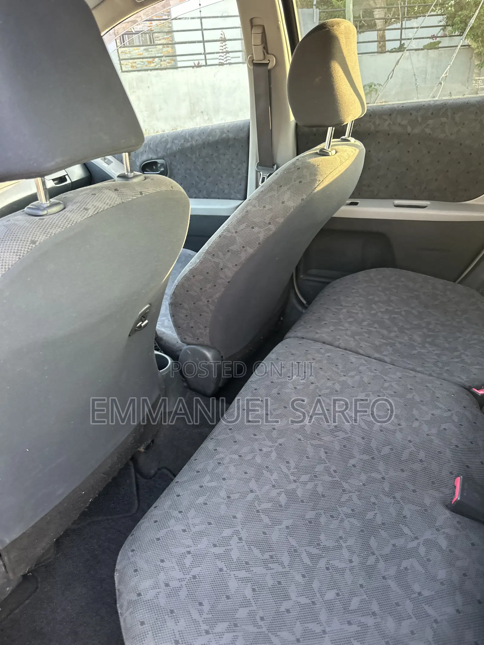 Toyota Vitz 2010 Black