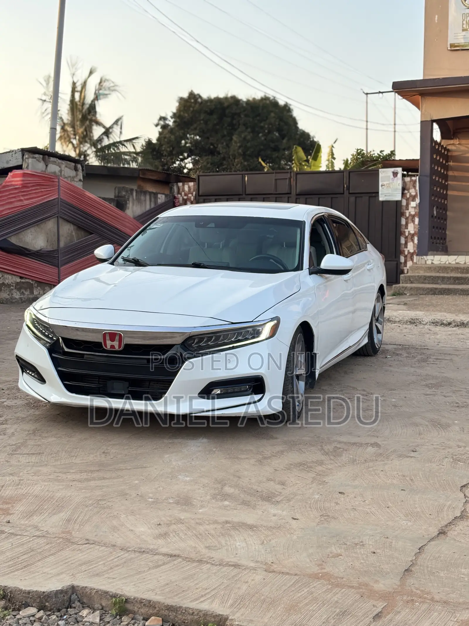 Honda Accord Touring 2.0T 2018 White