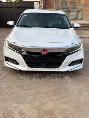 Honda Accord Touring 2.0T 2018 White