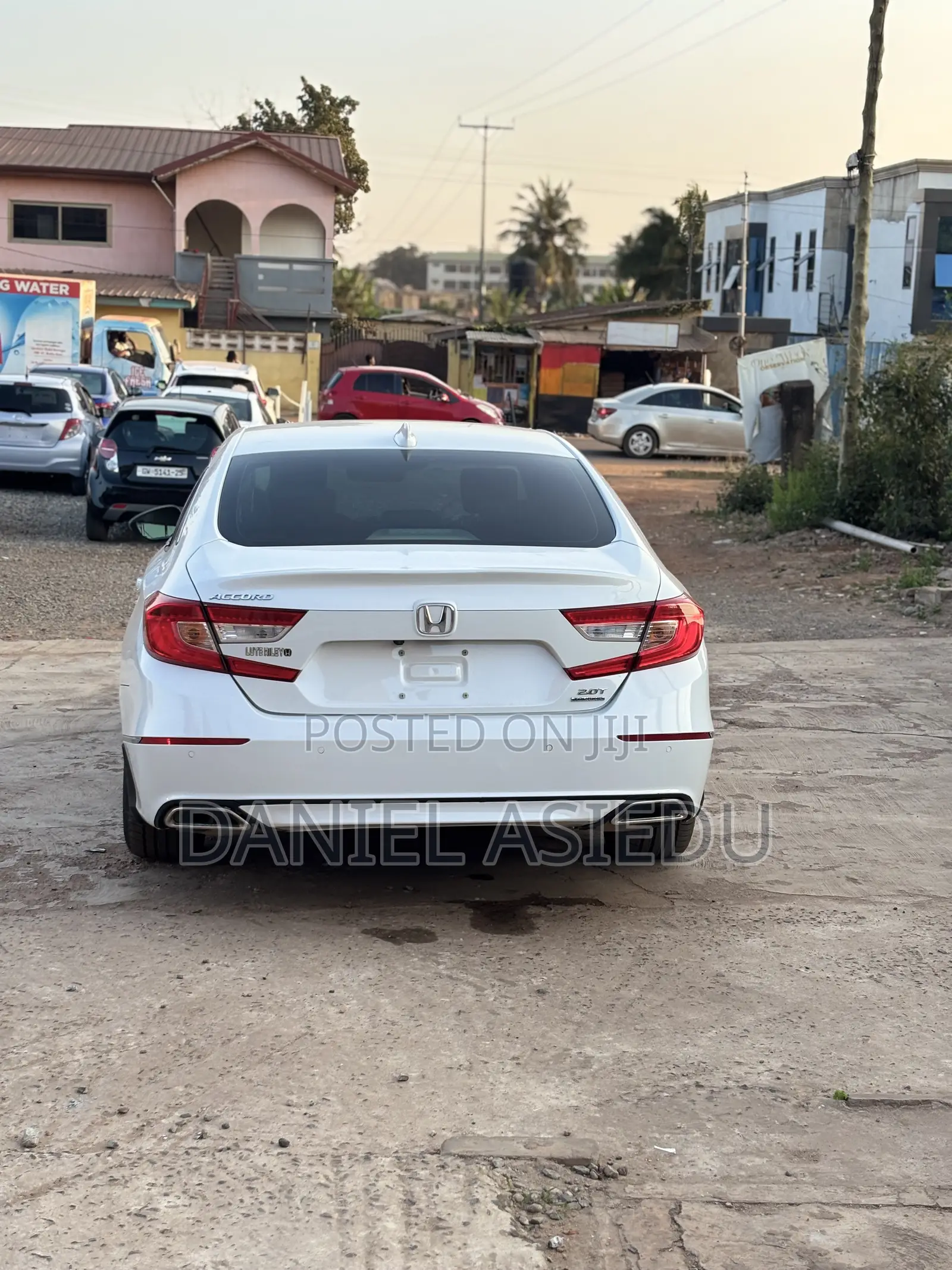 Honda Accord Touring 2.0T 2018 White
