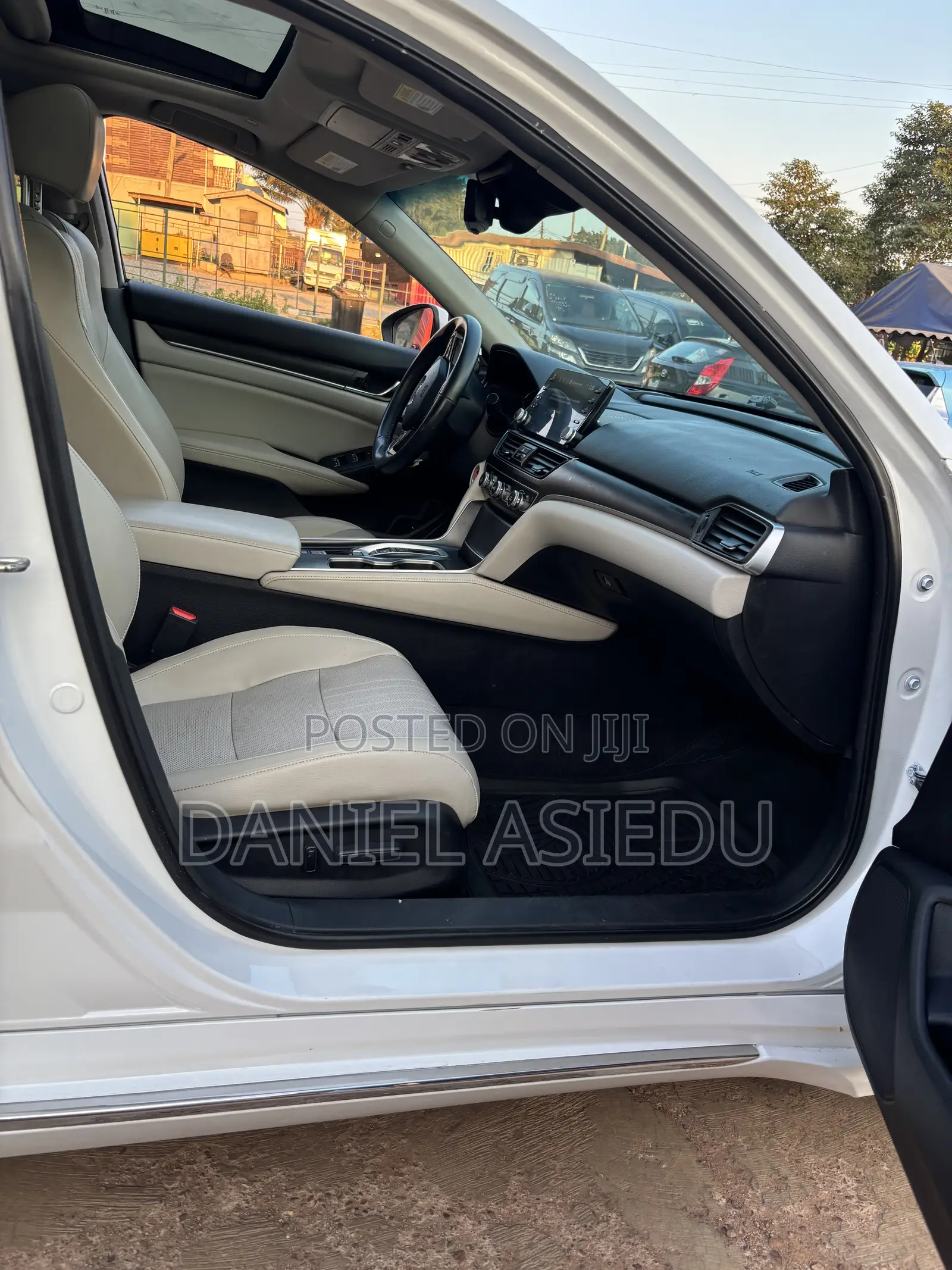 Honda Accord Touring 2.0T 2018 White