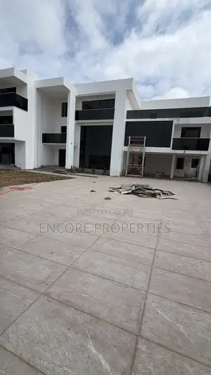 8bdrm House in East Legon, Adjiriganor for sale