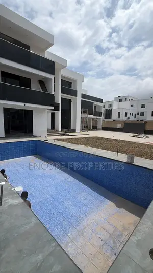 8bdrm House in East Legon, Adjiriganor for sale
