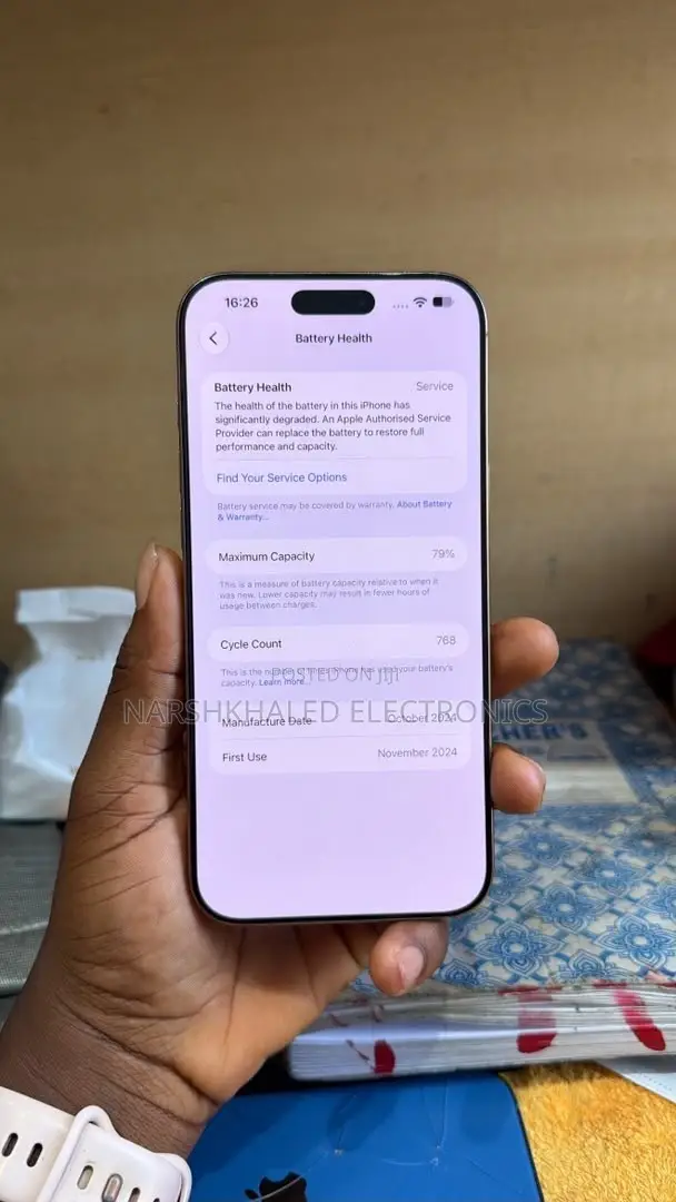 Apple iPhone 16 Pro Max 1 TB Gold