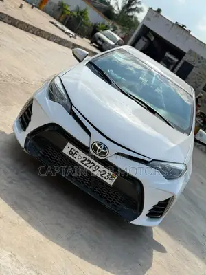 Toyota Corolla S 4dr Sedan (1.8L 4cyl CVT) 2016 White