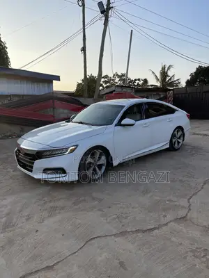 Honda Accord Touring 2.0T 2018 White