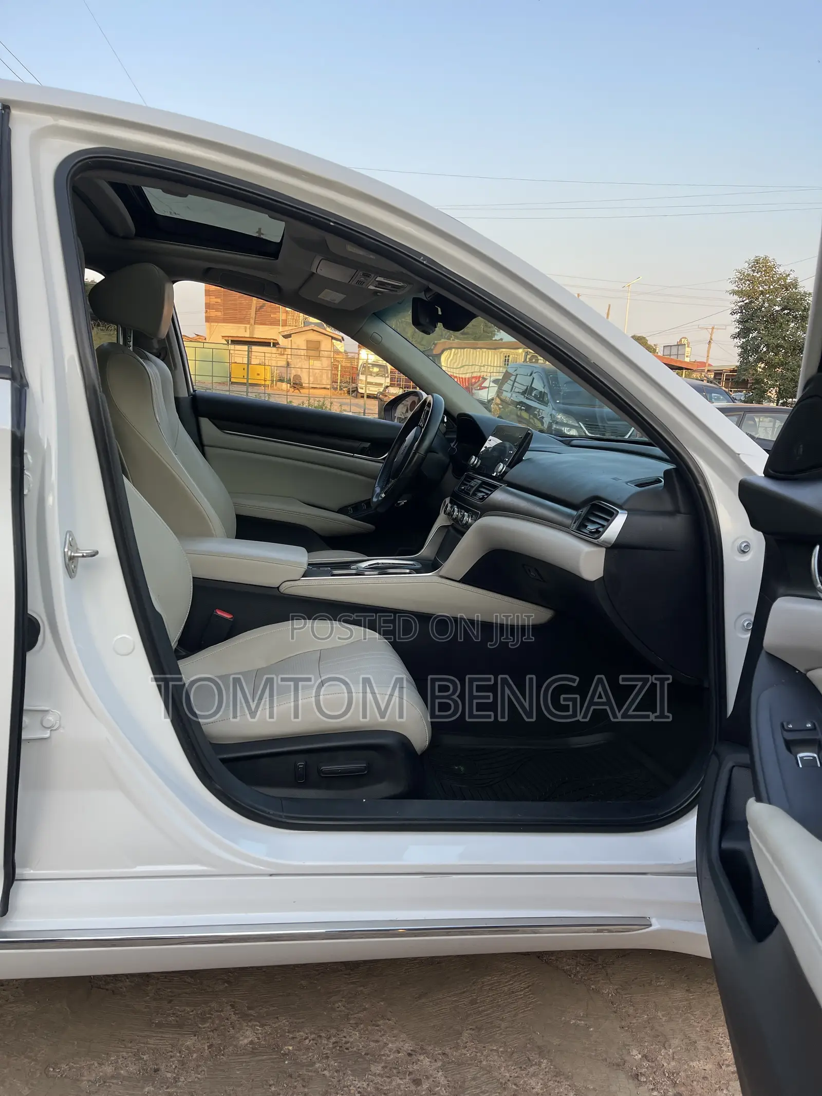 Honda Accord Touring 2.0T 2018 White