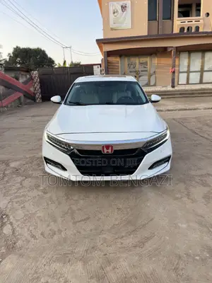 Honda Accord Touring 2.0T 2018 White