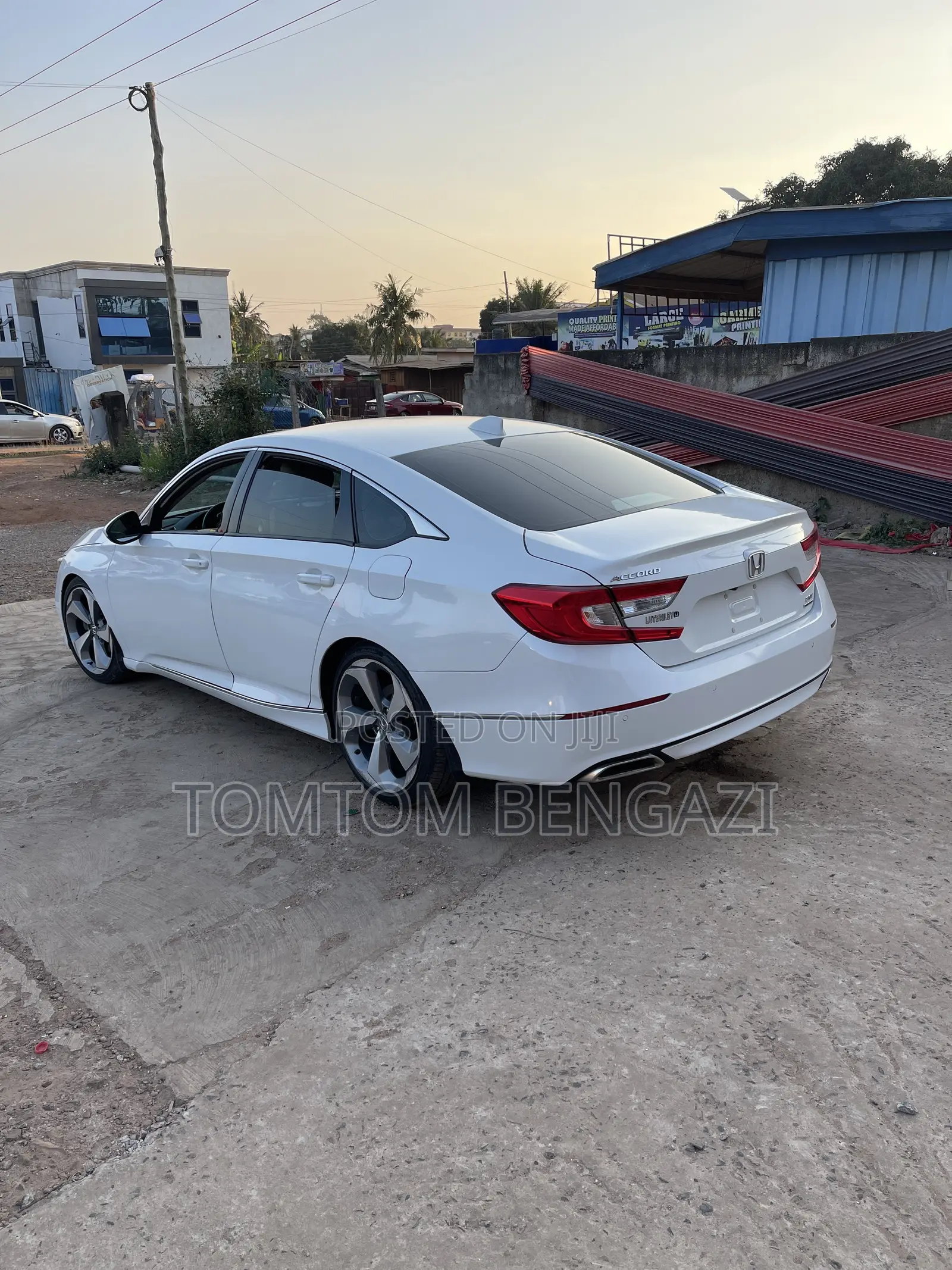 Honda Accord Touring 2.0T 2018 White