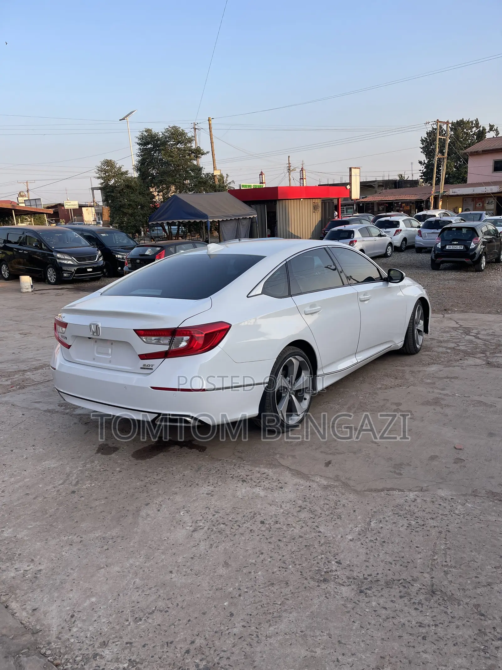 Honda Accord Touring 2.0T 2018 White