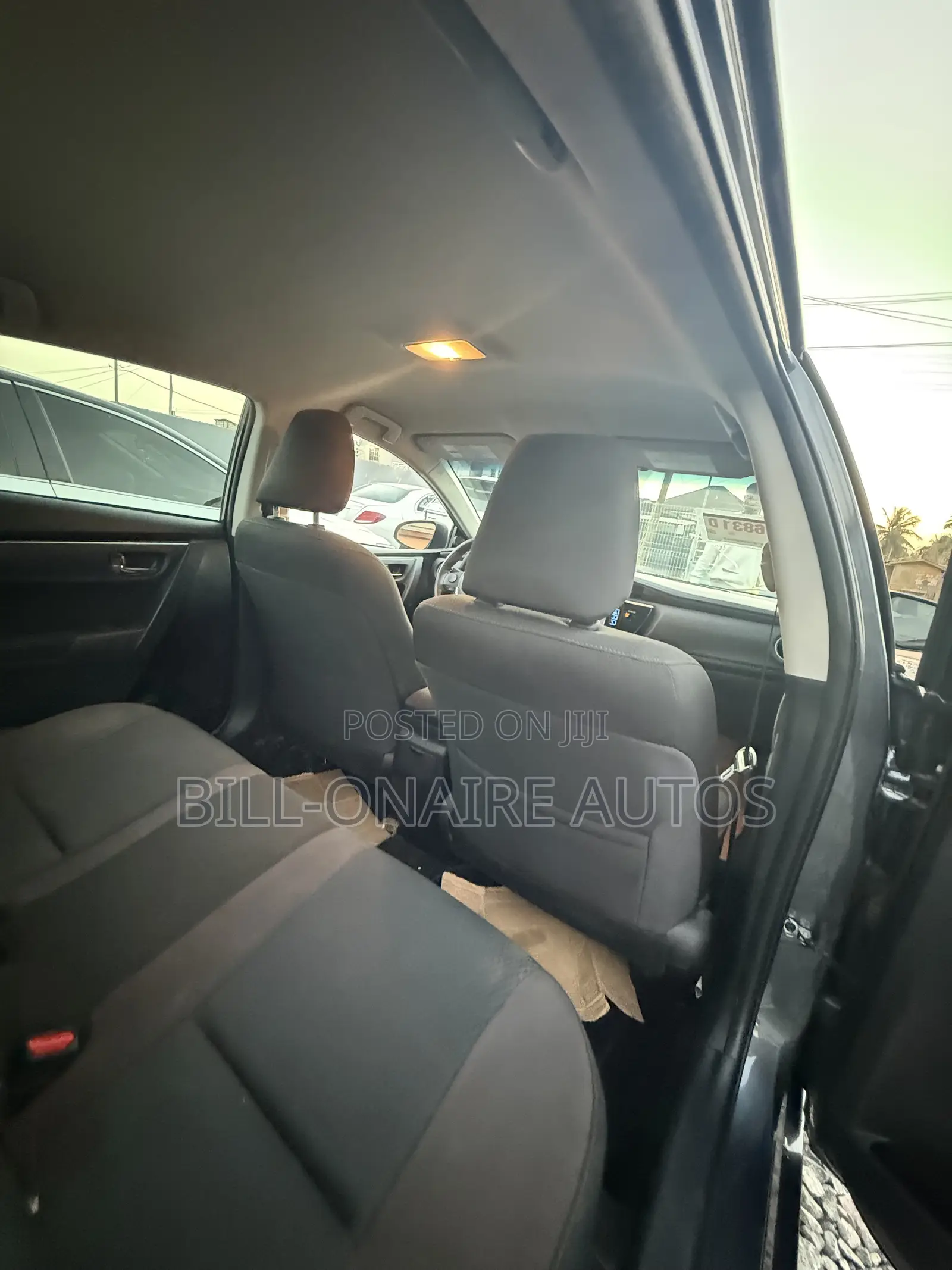 Toyota Corolla LE 4dr Sedan (1.8L 4cyl CVT) 2017 Gray