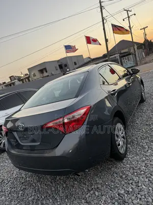 Toyota Corolla LE 4dr Sedan (1.8L 4cyl CVT) 2017 Gray