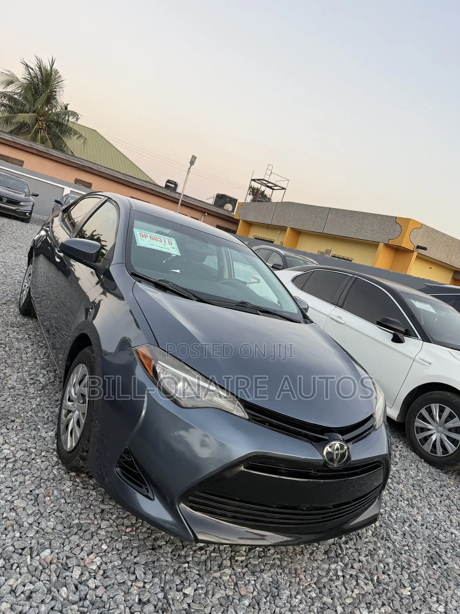 Toyota Corolla LE 4dr Sedan (1.8L 4cyl CVT) 2017 Gray