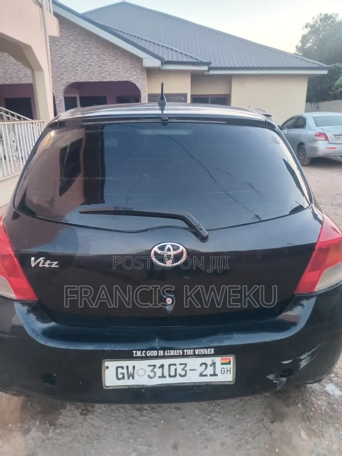Toyota Vitz 1.0 FWD 5dr 2010 Black