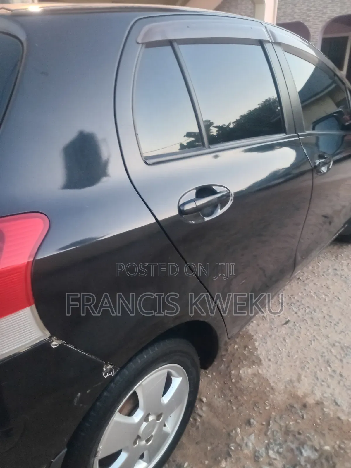Toyota Vitz 1.0 FWD 5dr 2010 Black