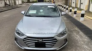 Hyundai Elantra Value Edition 2018 Silver